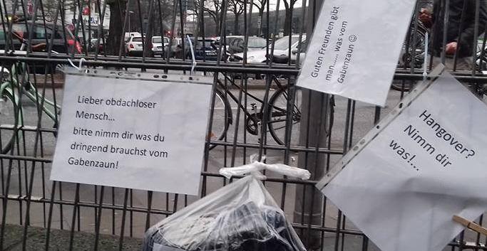Aus Absperr- wird Gabenzaun: Öffentliche Spendensammlung für Bedürftige in Hamburg