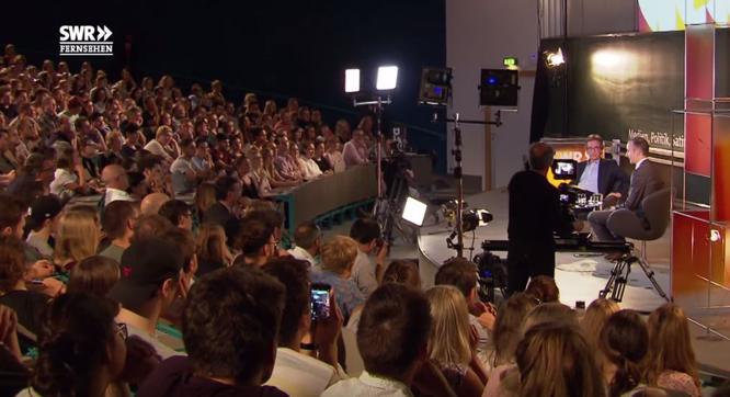 Dünner blasse Junge im Hörsaal: UniTalk mit Böhmermann – Medien, Politik, Satire, Welt