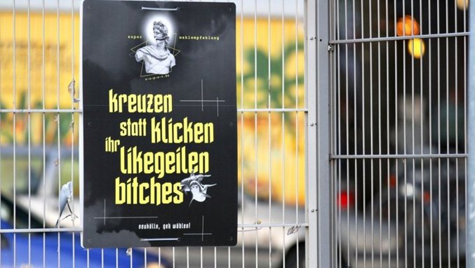 Wahlempfehlungsplakate im Neukölln-Style