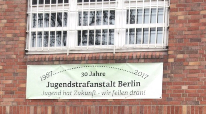 Galgenhumor hinter Gittern
