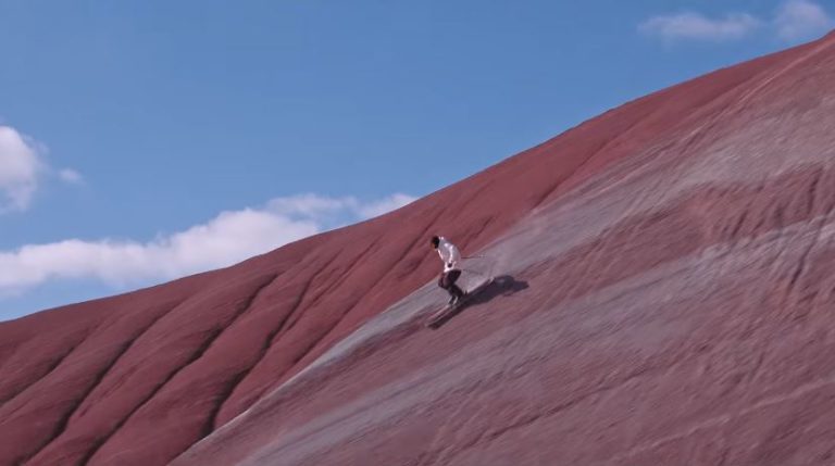 Skiing Everywhere | Über die chinesische Mauer bis in den Dschungel