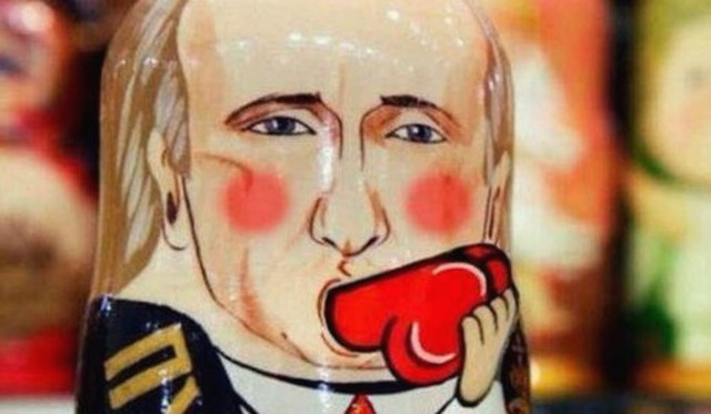 Putin-Soccer-Sucker-Matroschka
