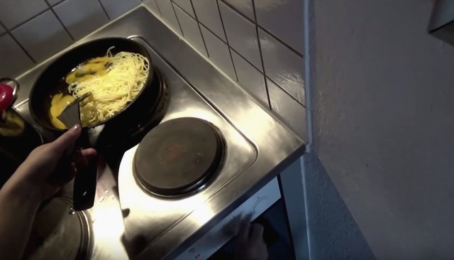 Kochen in Echtzeit – mit Gitarre: Spaghetti Perfektion