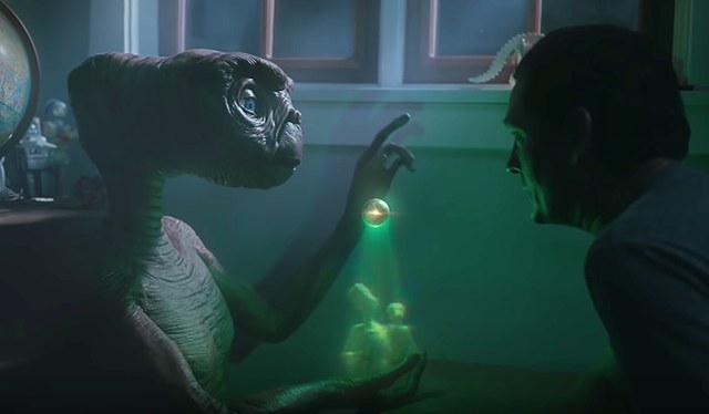 E.T. besucht nach 37 Jahren mal wieder die Erde